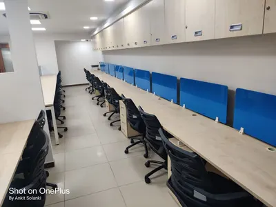 Luxuria Coworks