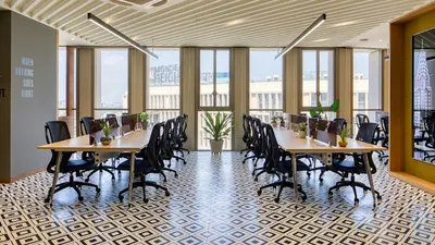 Paragraph Coworking - Mondeal Heights