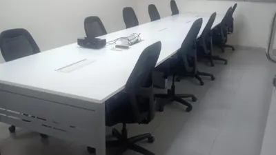 10 Seater Meeting Room