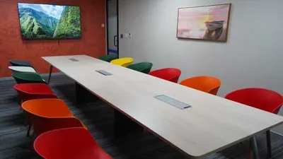 12 Seater Meeting Room