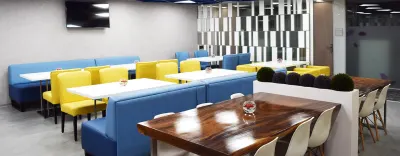 12 Seater Meeting Room