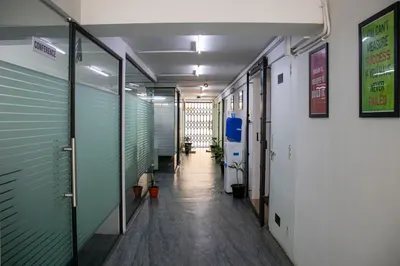Quattro Spaces