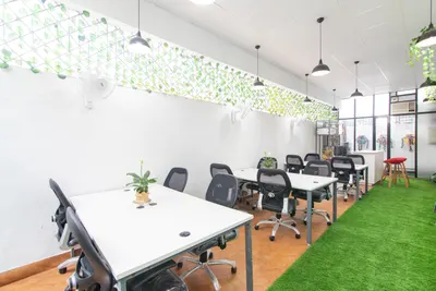 10 Seater Meeting Room