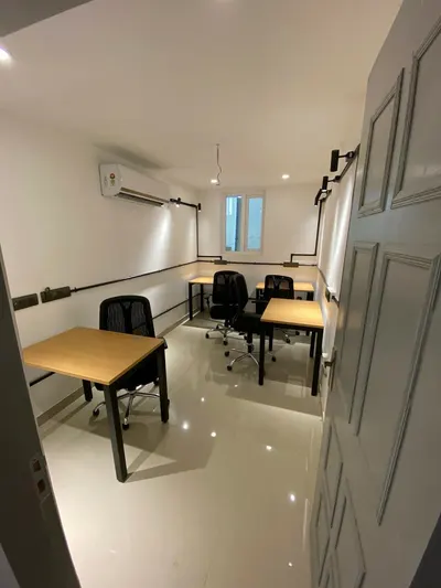 Suits in Ashok Nagar