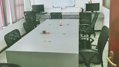 8 Seater Meeting Room