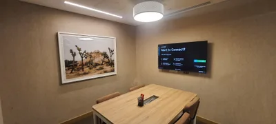 4 Seater Meeting Room