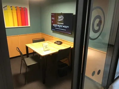 3 Seater Meeting Room