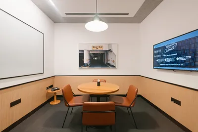 4 Seater Meeting Room