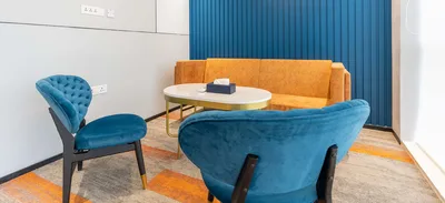 4 Seater Meeting Room