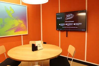 4 Seater Meeting Room
