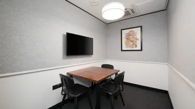 3 Seater Meeting Room