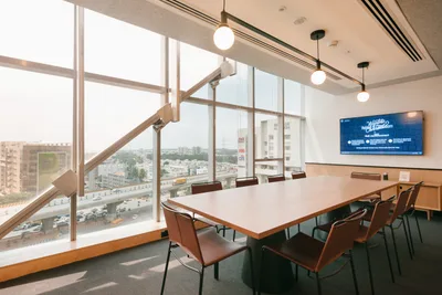 10 Seater Meeting Room