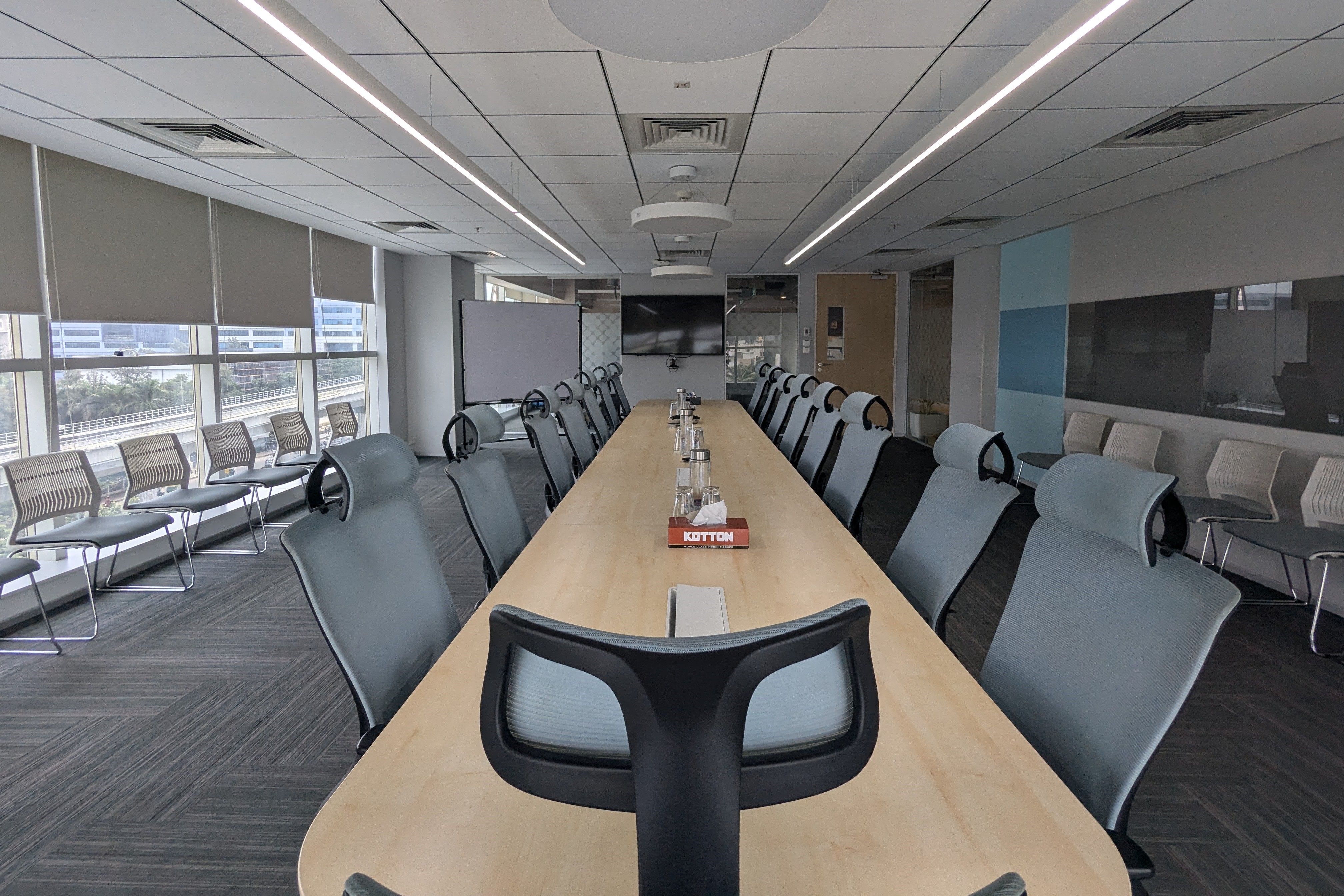 37 Seater Meeting Room interior