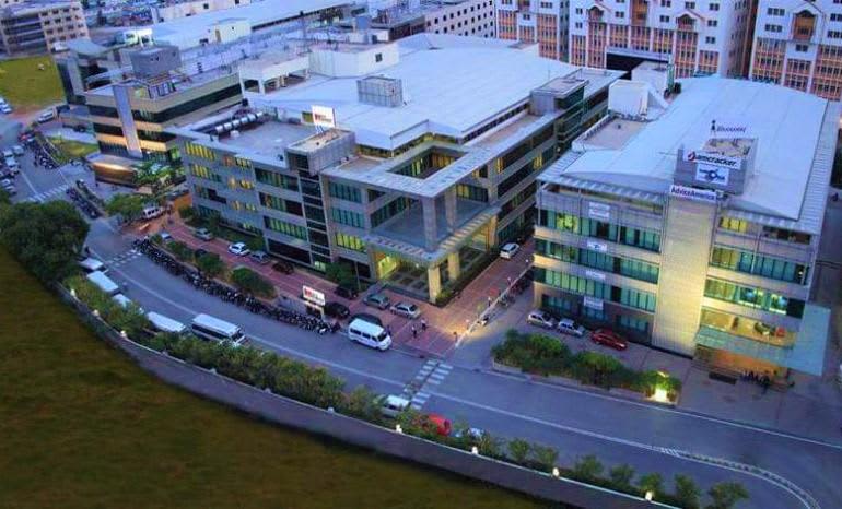 AMR Tech Park - Block 2B private space in Hosur Road, Bangalore