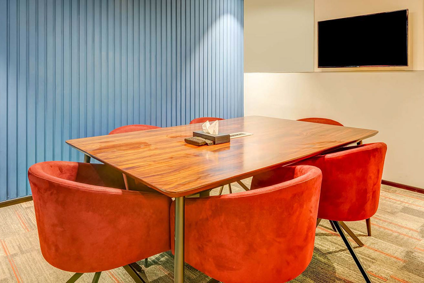 6 Seater Meeting Room interior