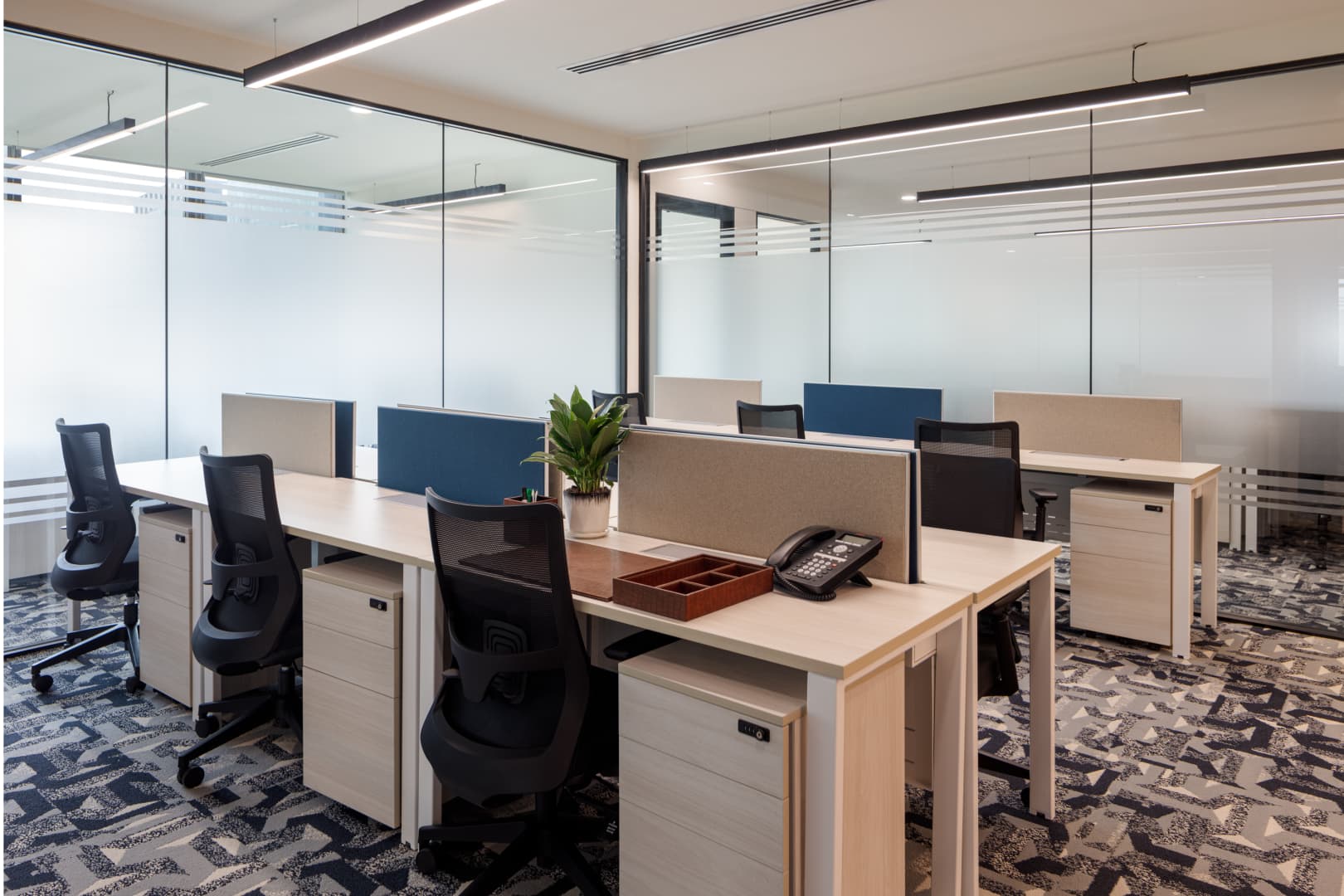 Desk – Corporatedge interior