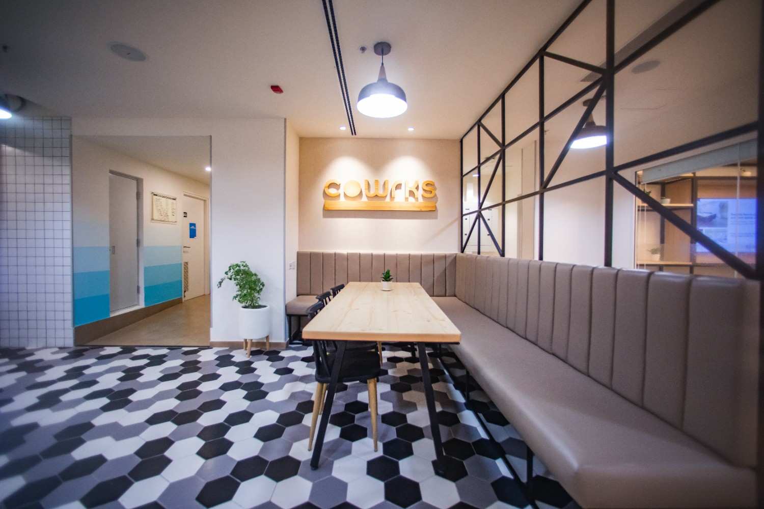 Desk – COWRKS workspace