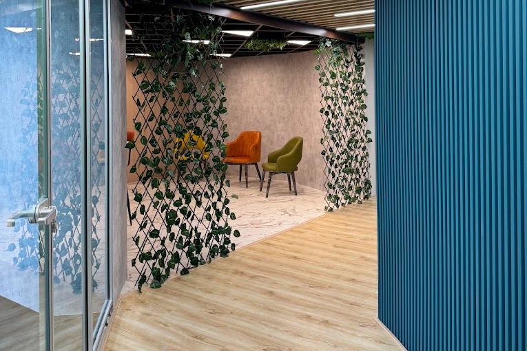 CRE Spacez space