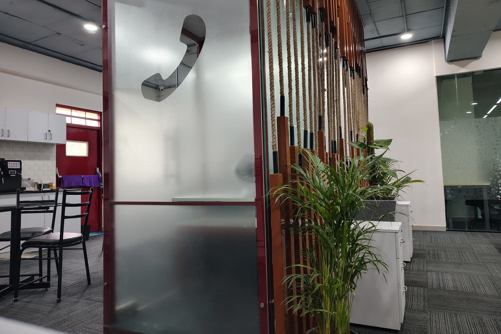 Desk – Elite Co-Works space