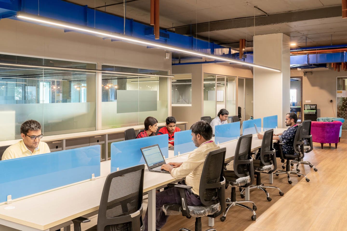 Desk – Evolve work studio interior