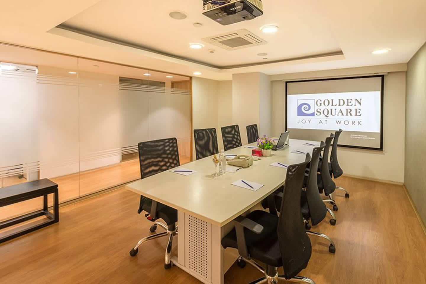 Private Offices - 10 seater