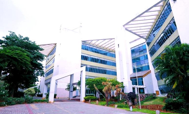 Golf View Homes - Tower 3 private space in HAL Old Airport Road, Bangalore