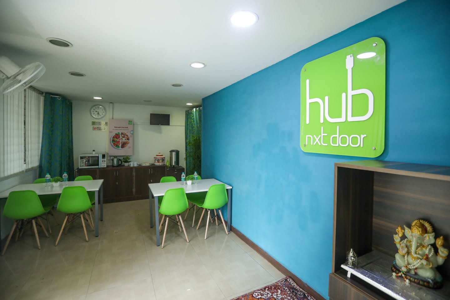 Desk – Hubnxtdoor interior