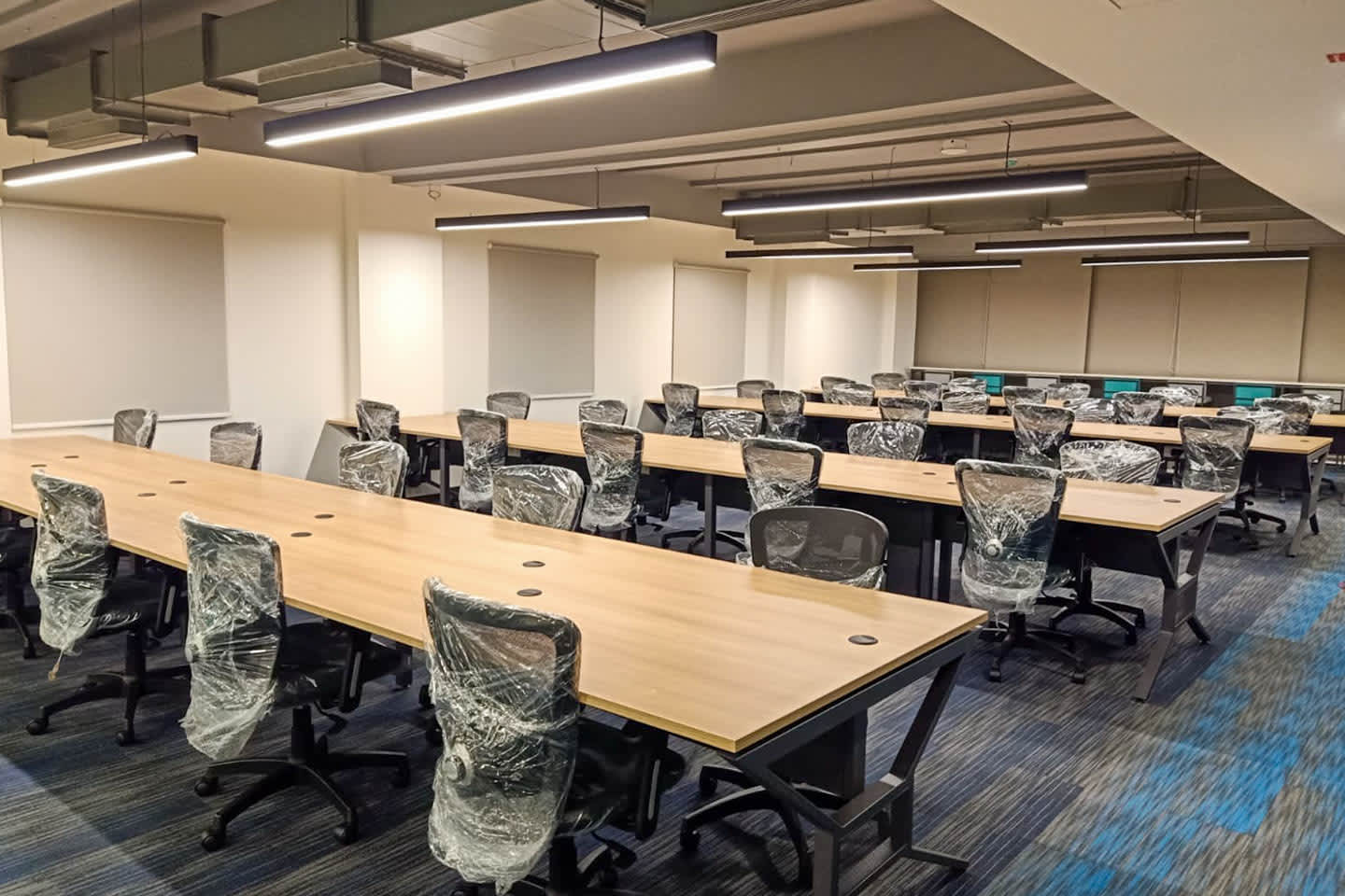 Incubex HSR7 workspace