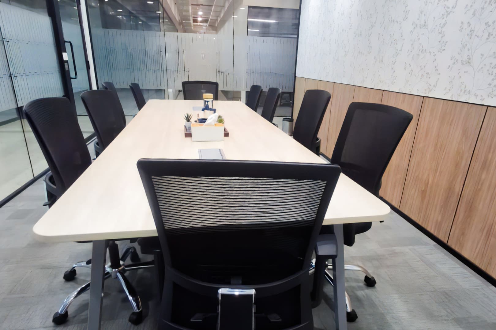10 Seater Meeting Room workspace