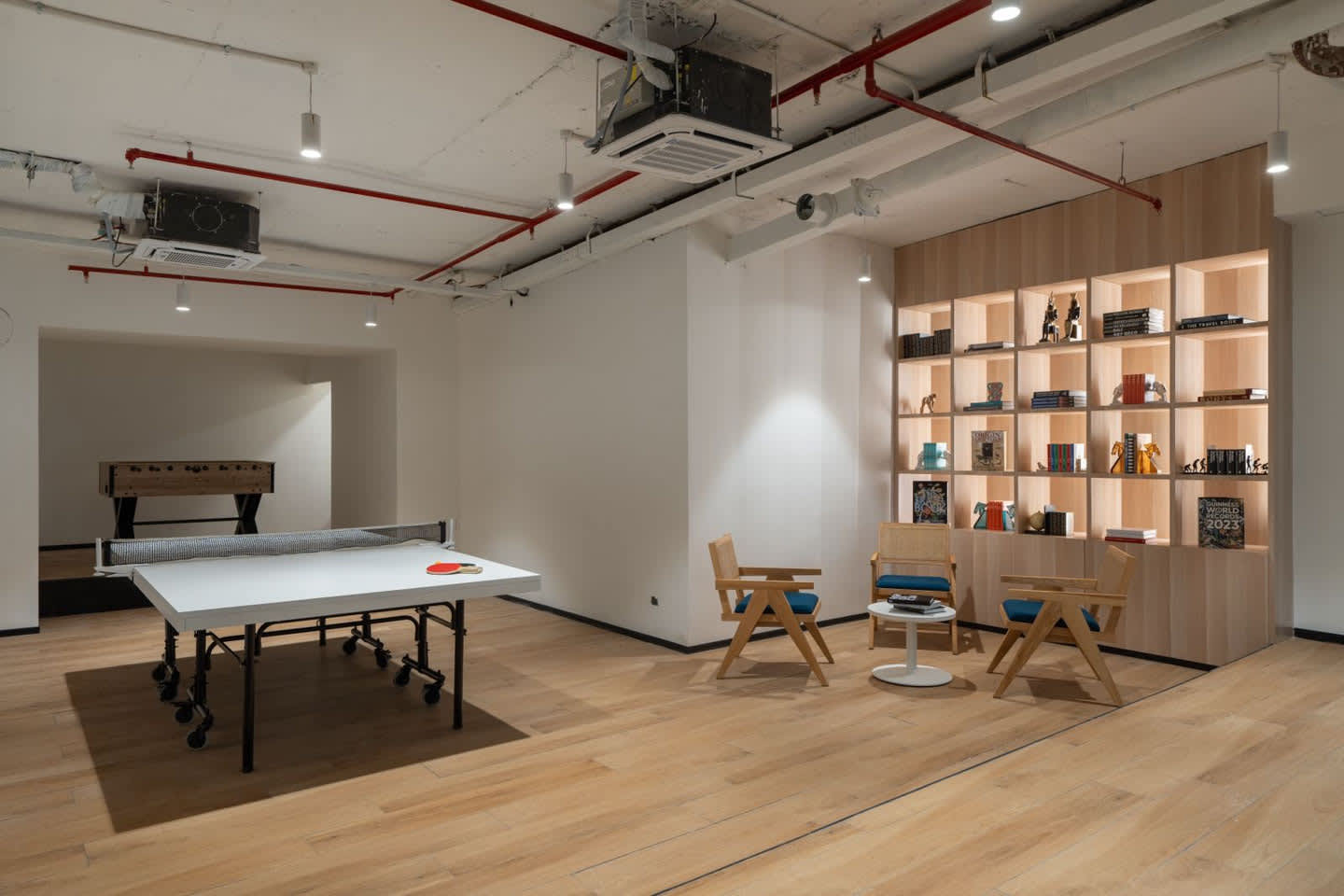 Moss by IBC Diamond District workspace