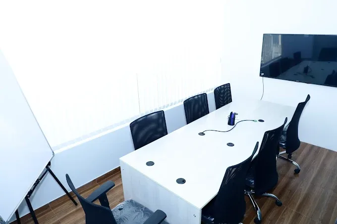 Opus Desk space
