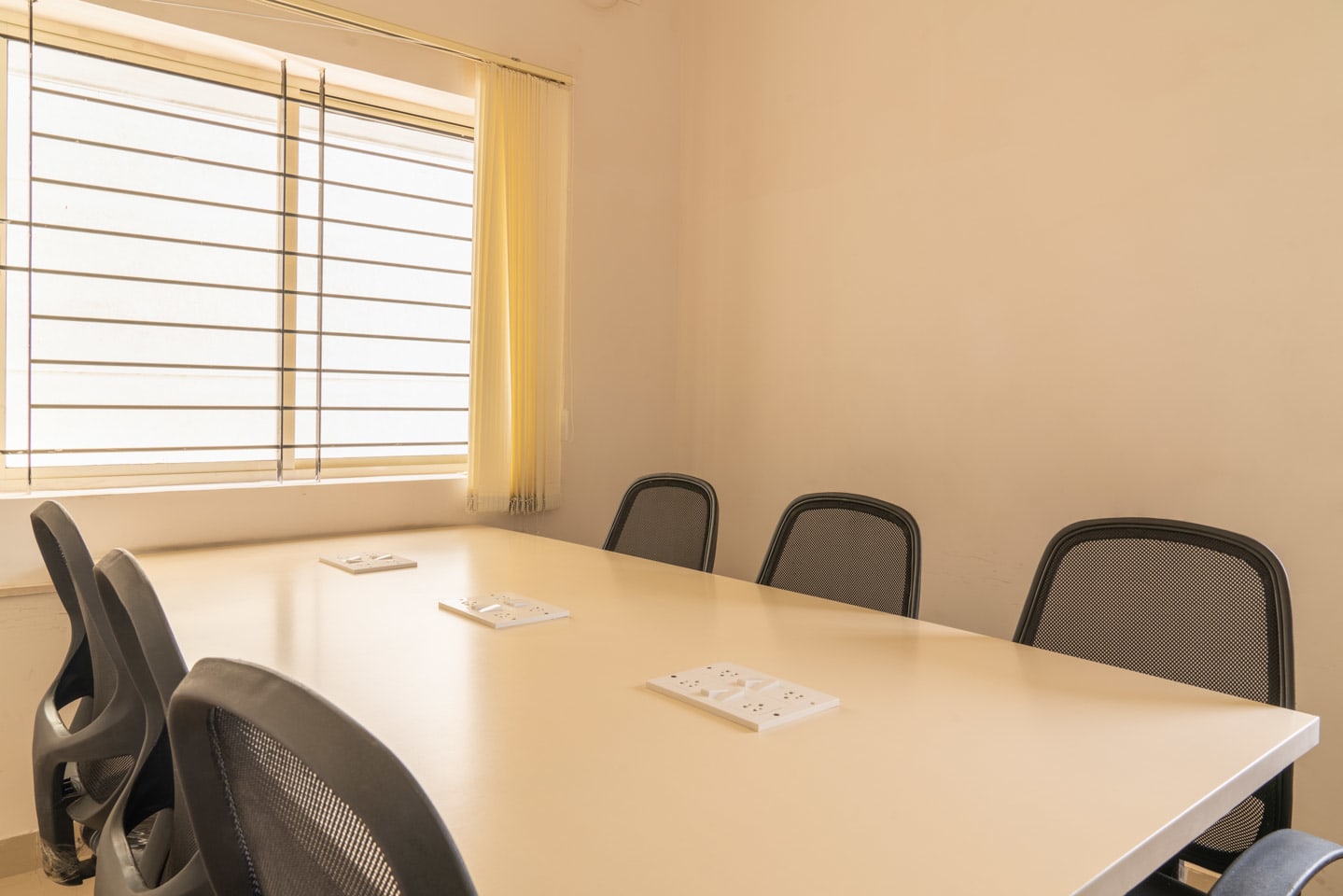 Startuphuts Sector 2, HSR workspace