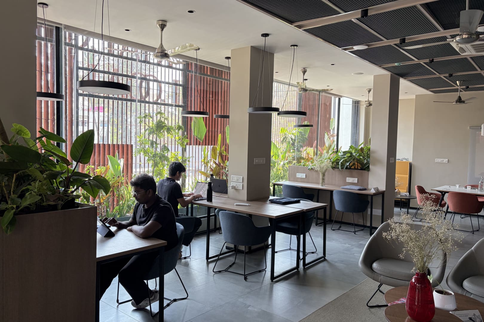 Desk – The Bangalore Local interior