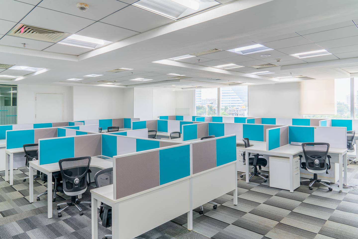 Desk – Vatika Business Centre workspace