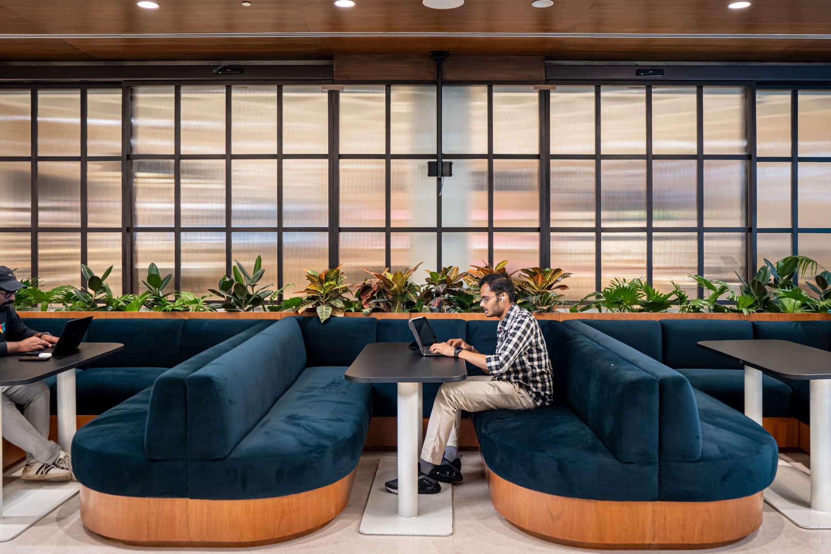 WeWork Embassy One Pinnacle space