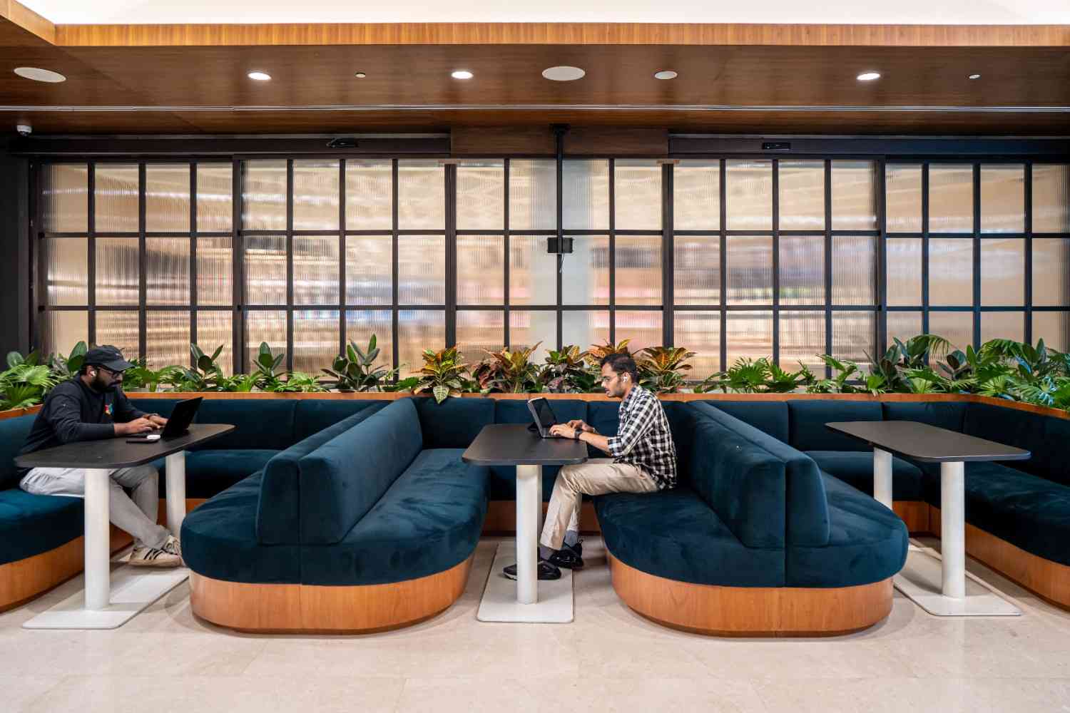 Desk – WeWork workspace