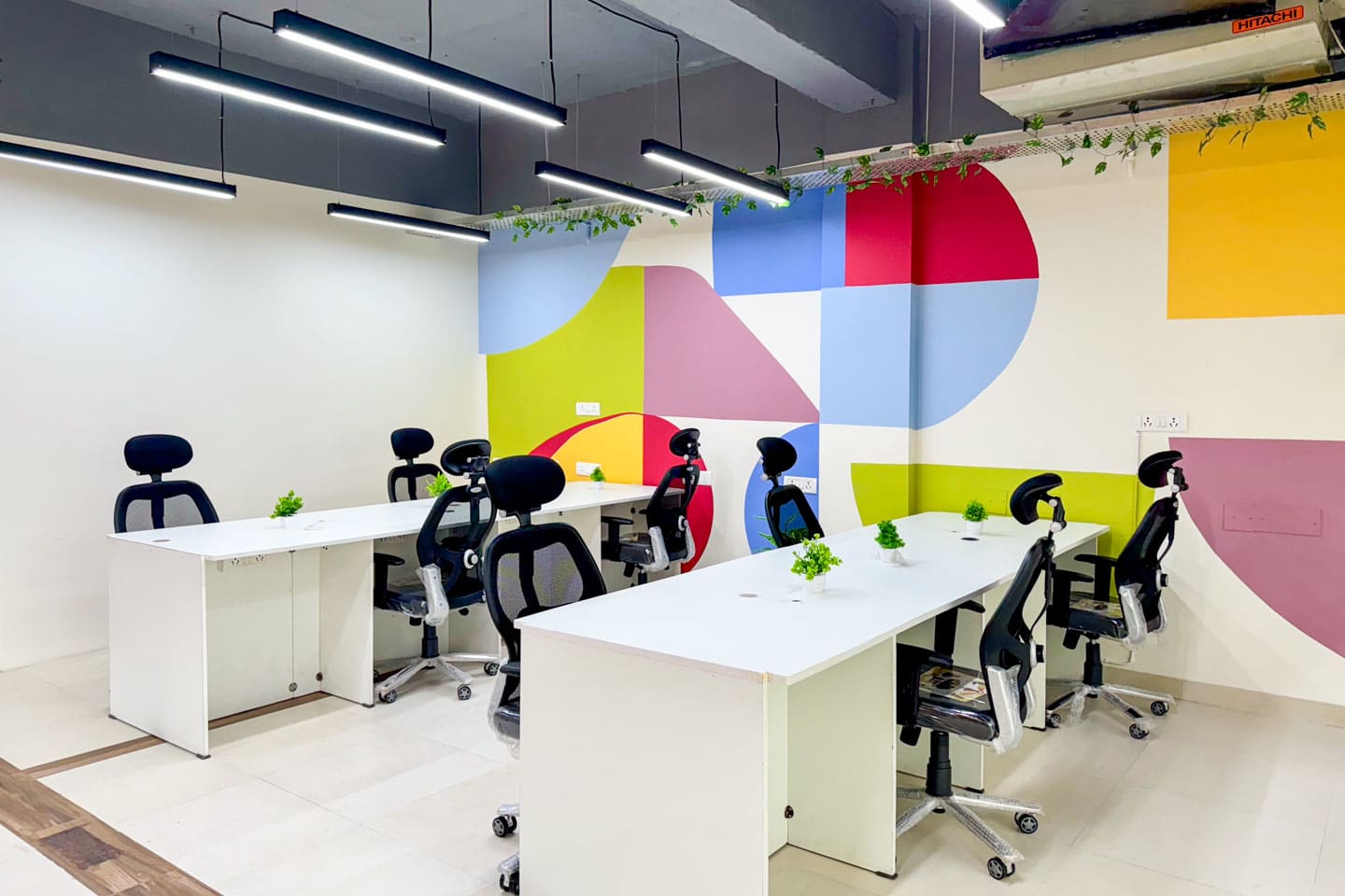Desk – 4U Coworks workspace