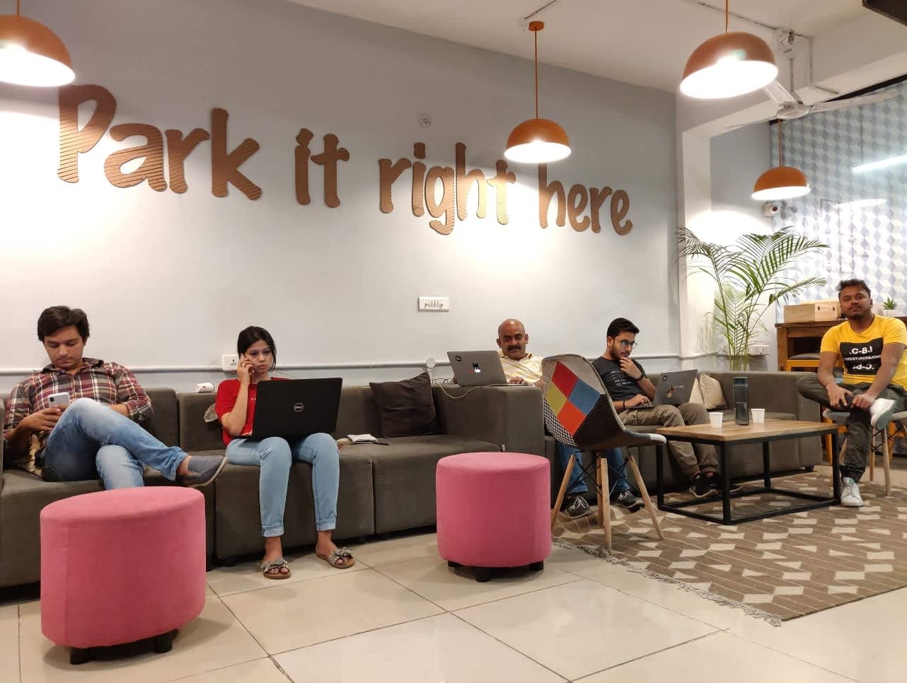 A-91 Business Tower - A 91 Business Tower workspace