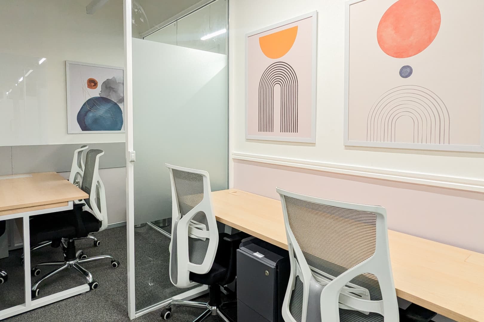 Desk – alt.f Coworking interior