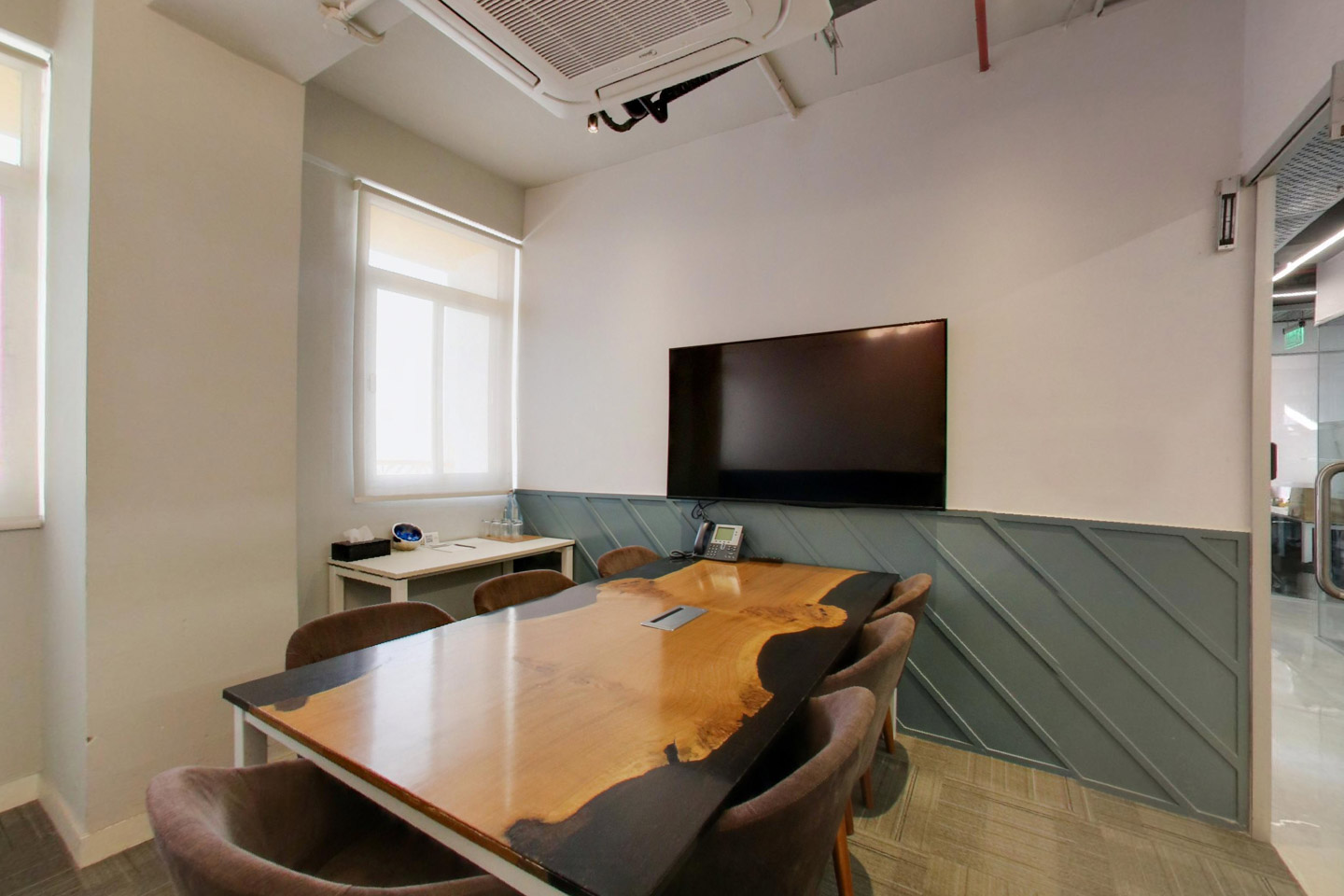 Avanta Business Centre Ambadeep Building interior