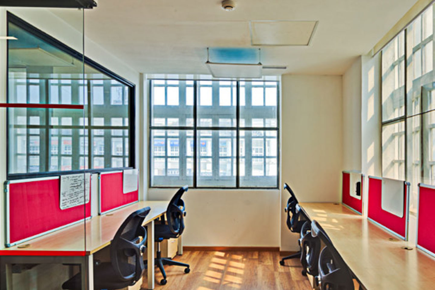Private Offices - 11 seater