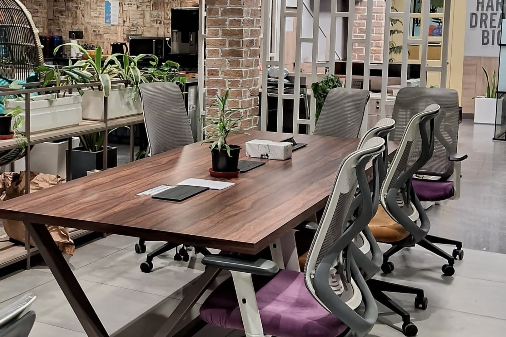 Desk – Spacetime interior