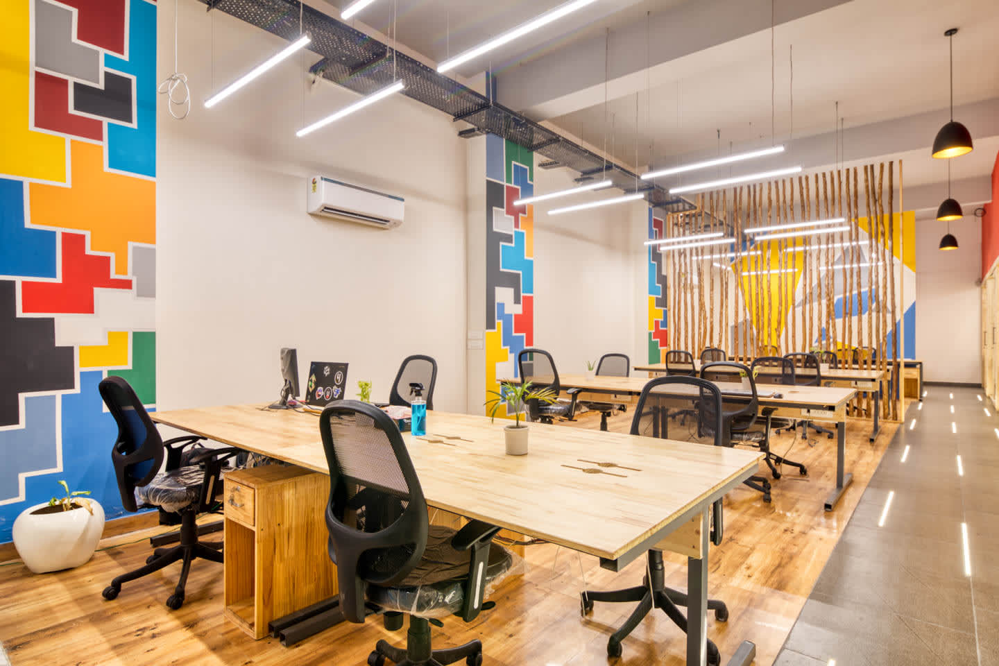 Coworking space in Paschim Vihar, Delhi