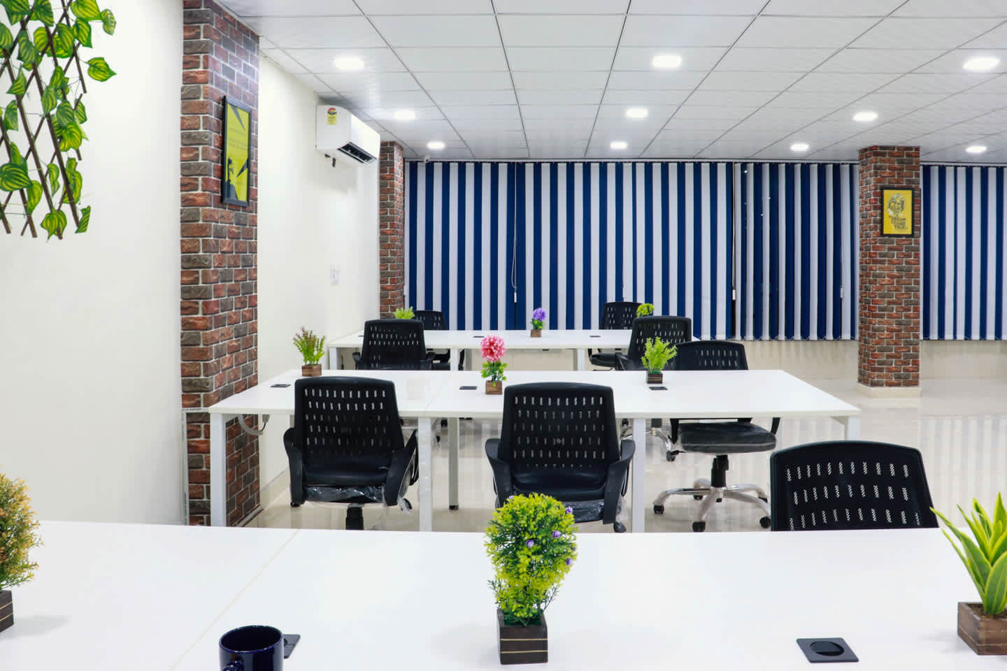 Coworkrz interior