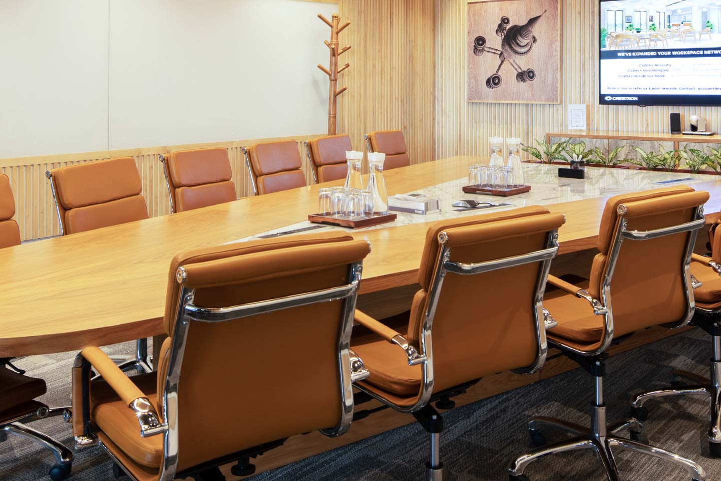 13 Seater Meeting Room interior