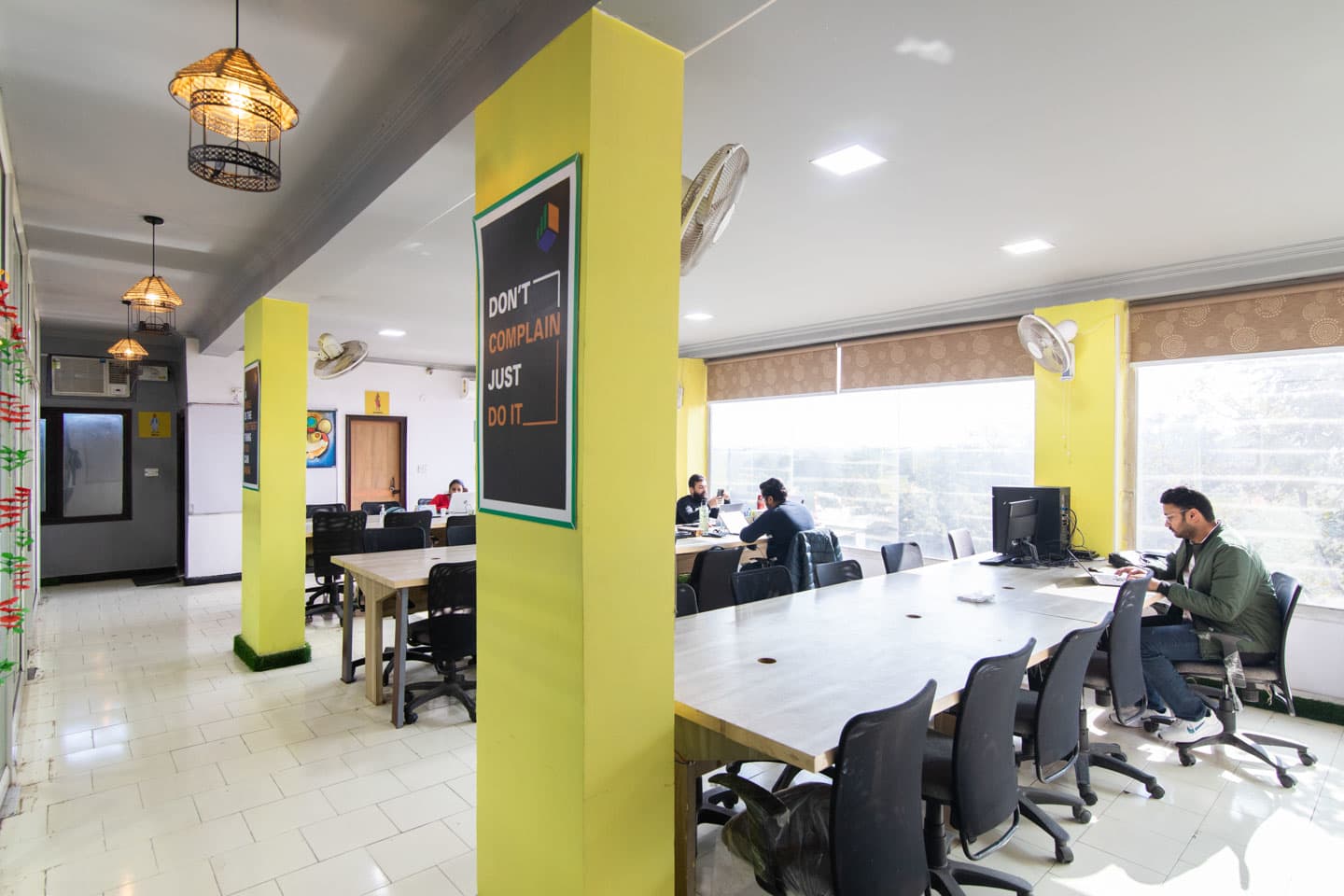 Coworking space in Saket, Delhi
