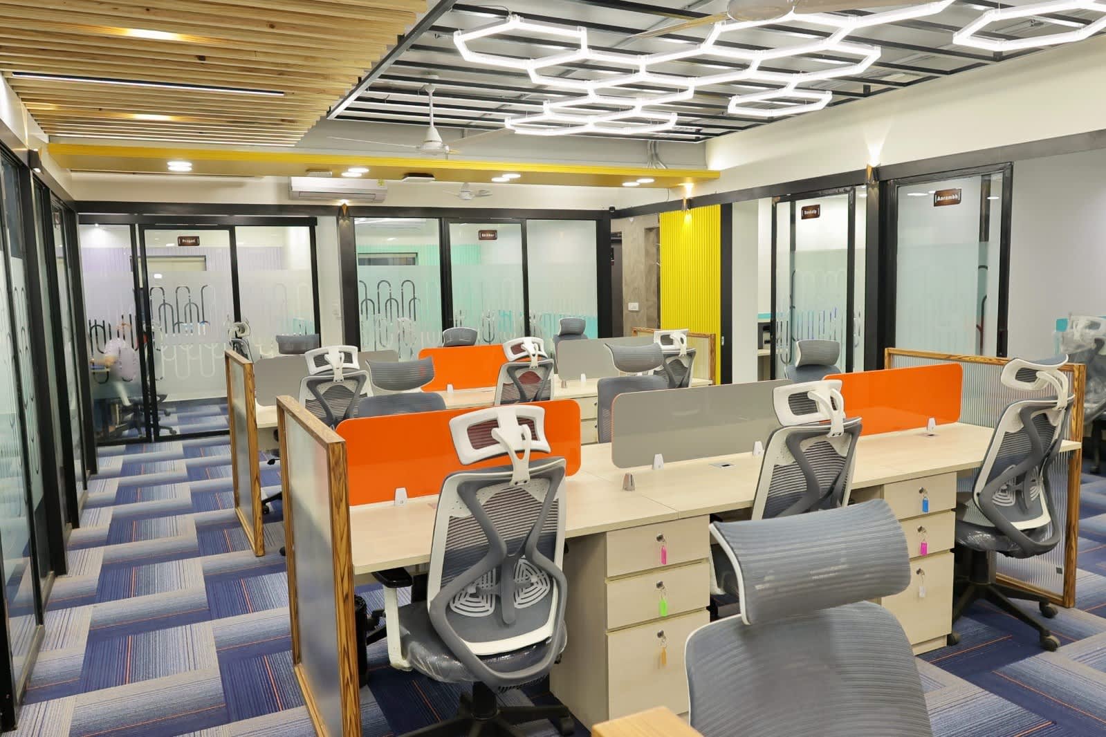 Desk – Daftar Cowork interior