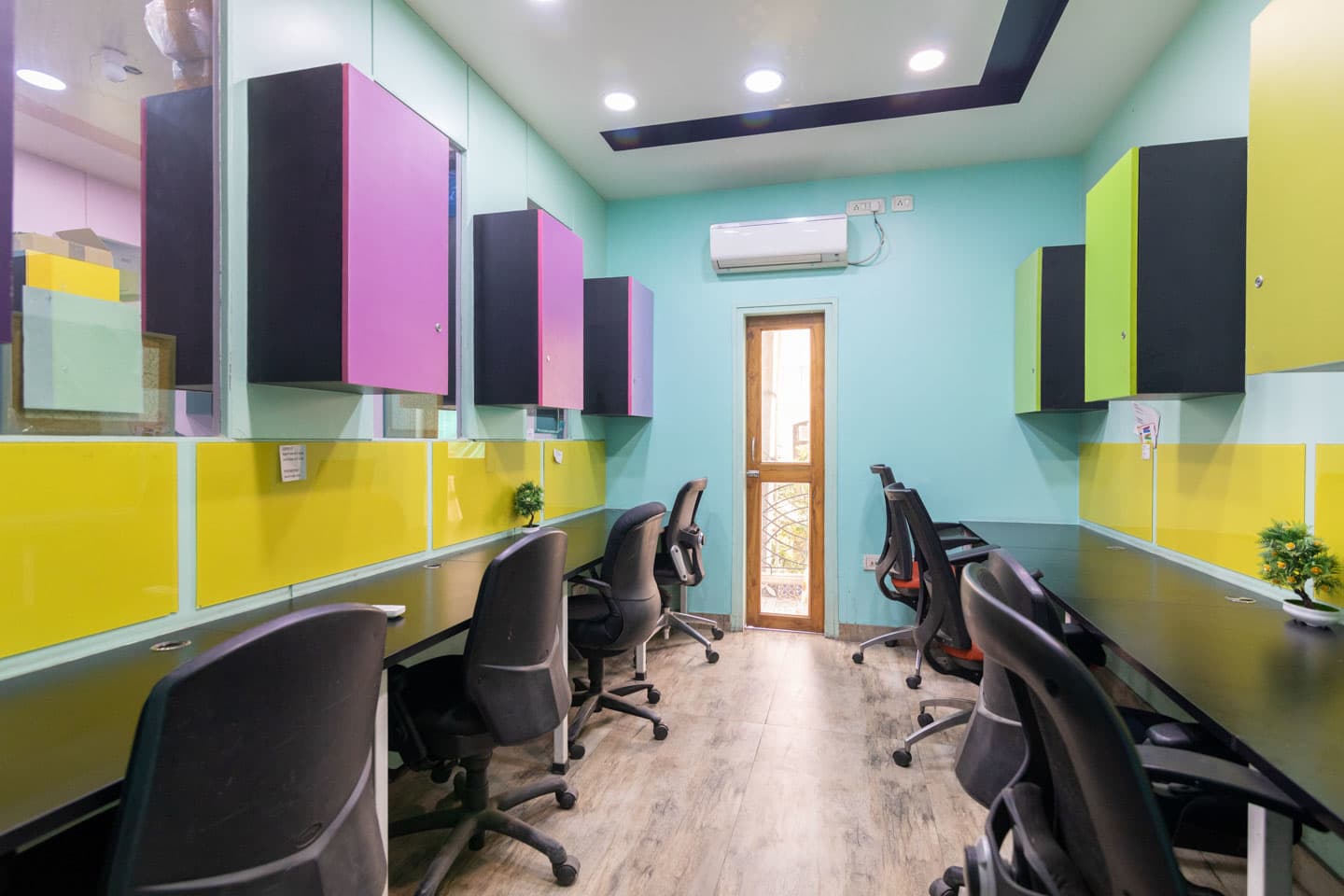 Coworking space in GT Karnal Road, Delhi