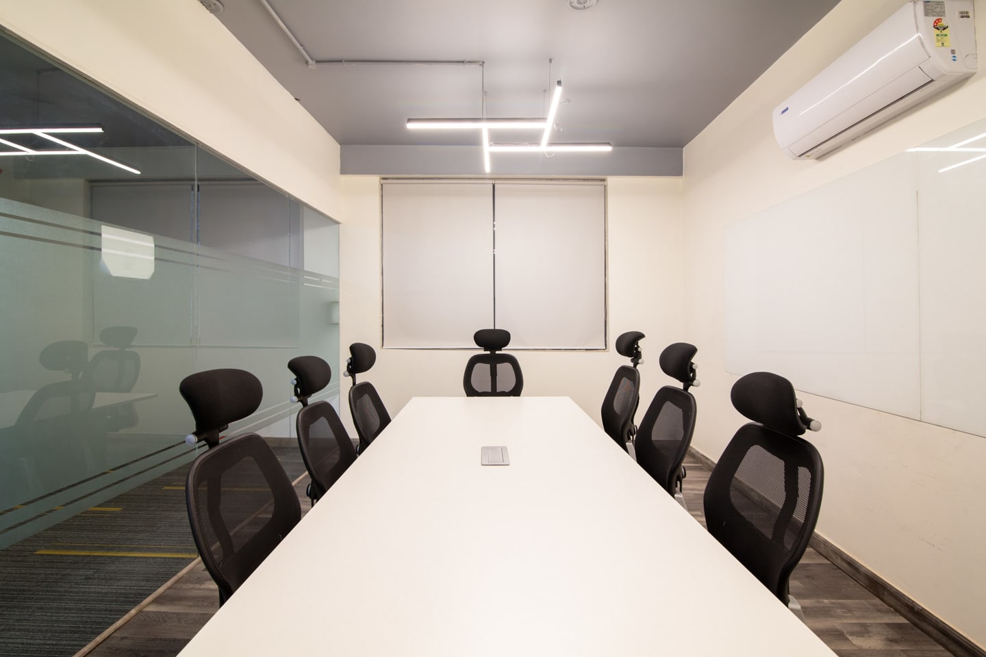 Deskconnect space