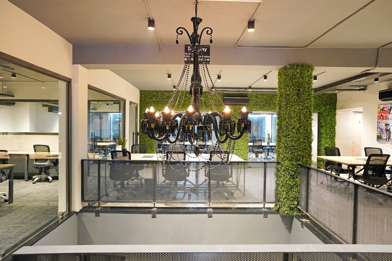 desker-coworking space